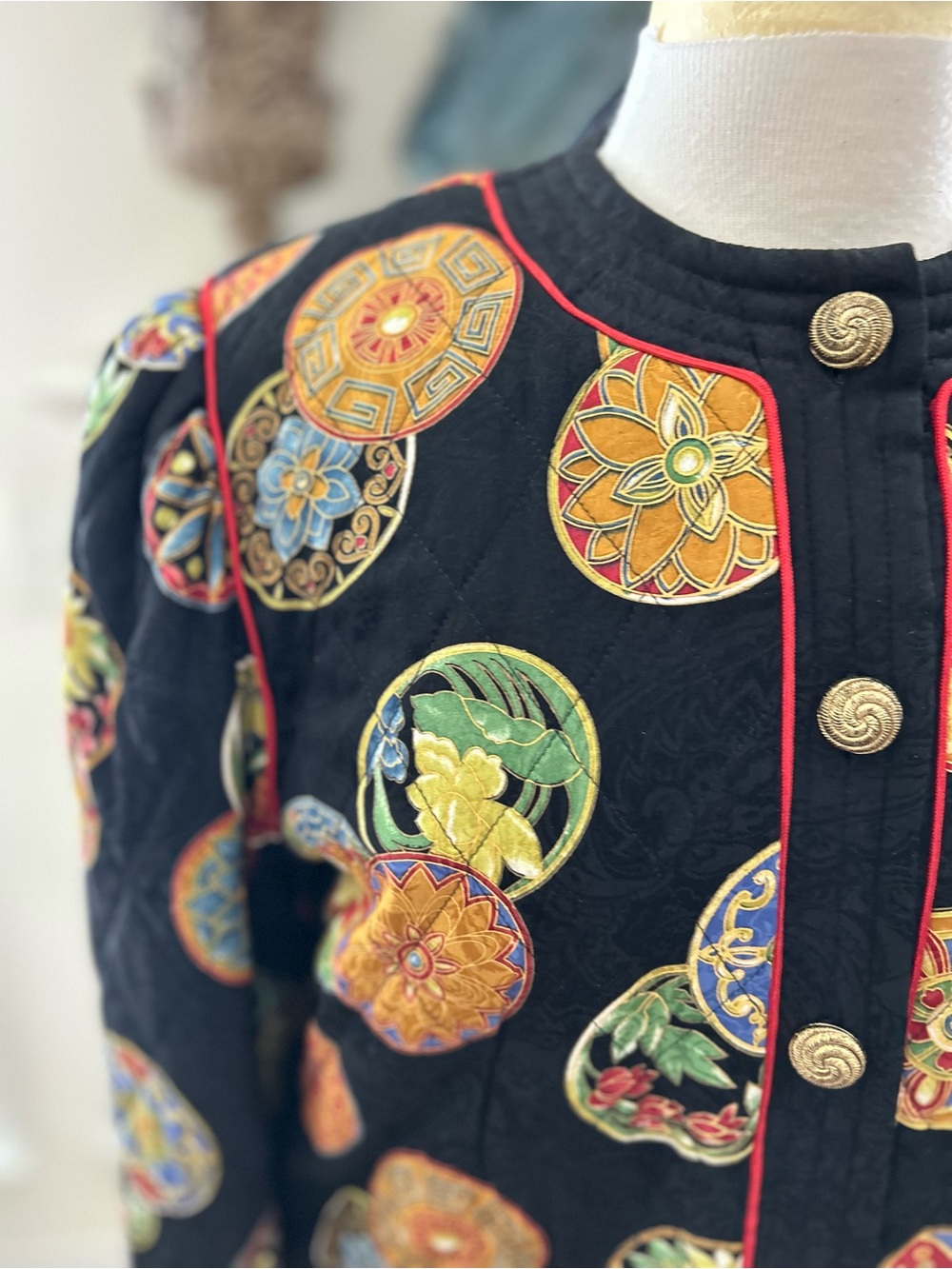 RARE Boutique Design Silk Circle-Pattern Jacket - Picture 3 of 14